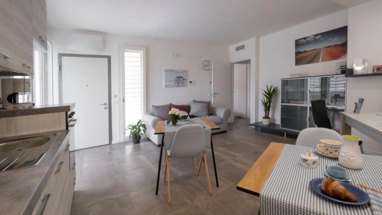 Maisonette Modena Park Exteriör bild
